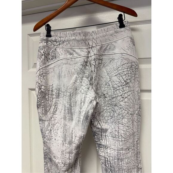 Lululemon Warm Down 7/8 Length Joggers White & Gray Marble sz 10 EUC - Picture 8 of 9